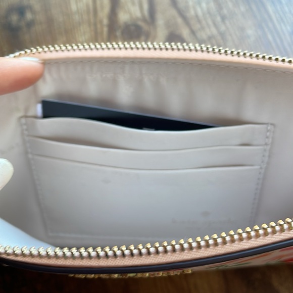 SEND OFFERS❤️ Perfect condition kate spade ♠️ New York flower wristlet summer ♠️ - Picture 8 of 9